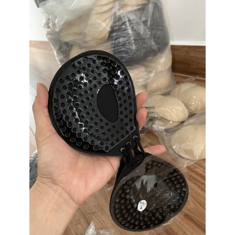 Bra DÁN CÓ DÂY RÚT và CÀI TRƯỚC HÌNH BÀN TAY NÂNG NGỰC