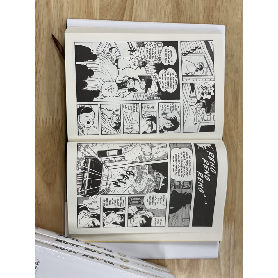 Sách -[Combo 14 tập+2 tấm poster kèm ống gỗ vận chuyển+boxset] BLACK JACK từ tập 1 tới tập 14 - Tezuka Osamu