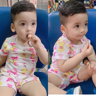 Bộ đồ trẻ em