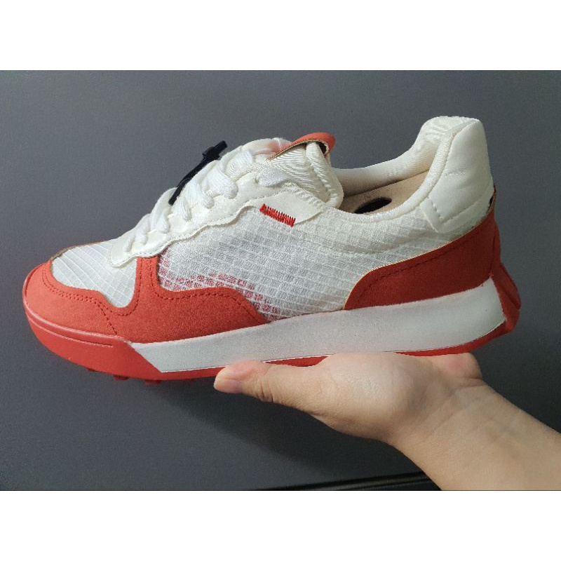 Giày thể thao Zara auth 100% size 41