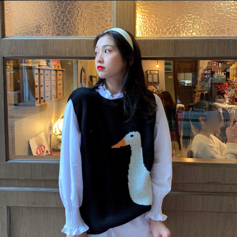 Áo Ba Lỗ Dệt Kim Dáng Rộng In Hình Hoạt Hình Xinh Xắn Cho Nữ