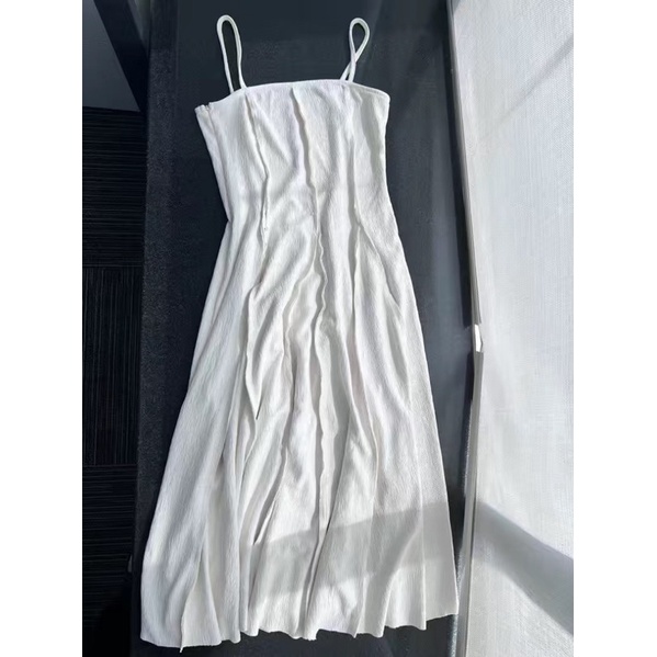 Váy voan phồng 2 dây màu ngà đen tôn dáng dễ phối đồ thời trang nữ