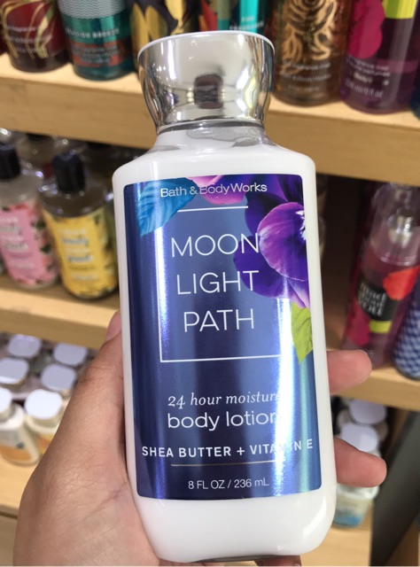 Dưỡng thể Bath and Body Works - Moonlight Path ( 236mL )