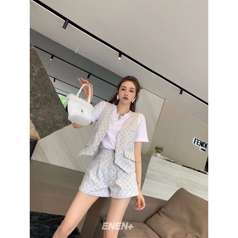 Set bộ cộc tay Louis Vuitton LV hàng cao cấp gồm quần shorts áo gile và áo phông siêu đẹp