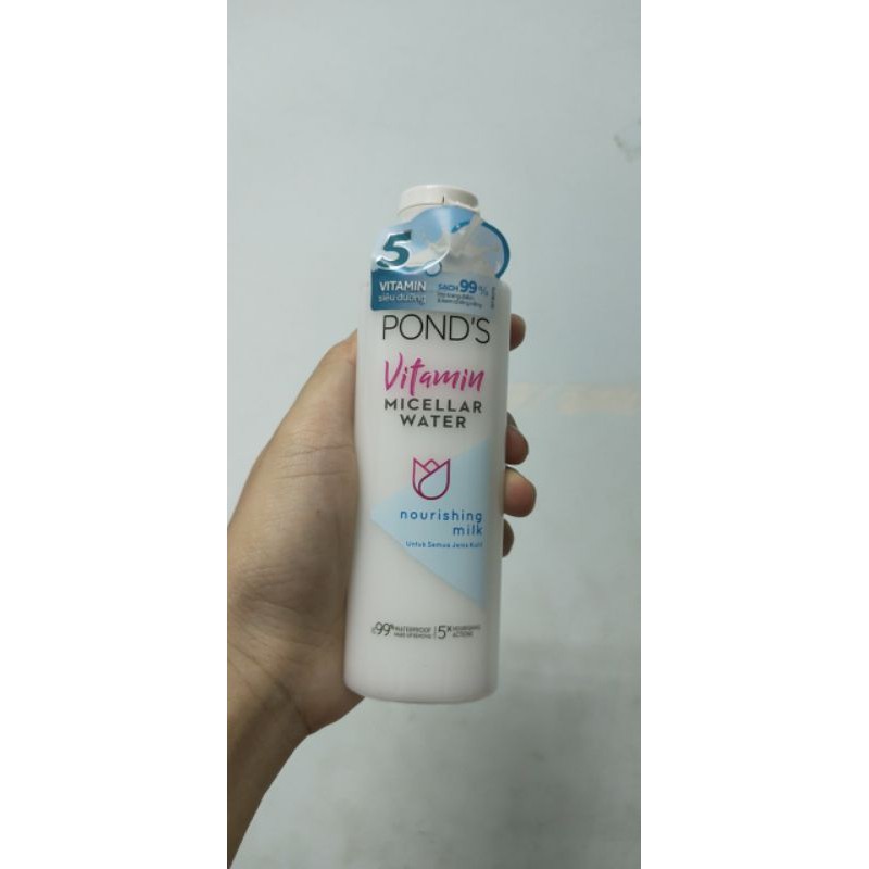 Nước tẩy trang Pond's 100ml