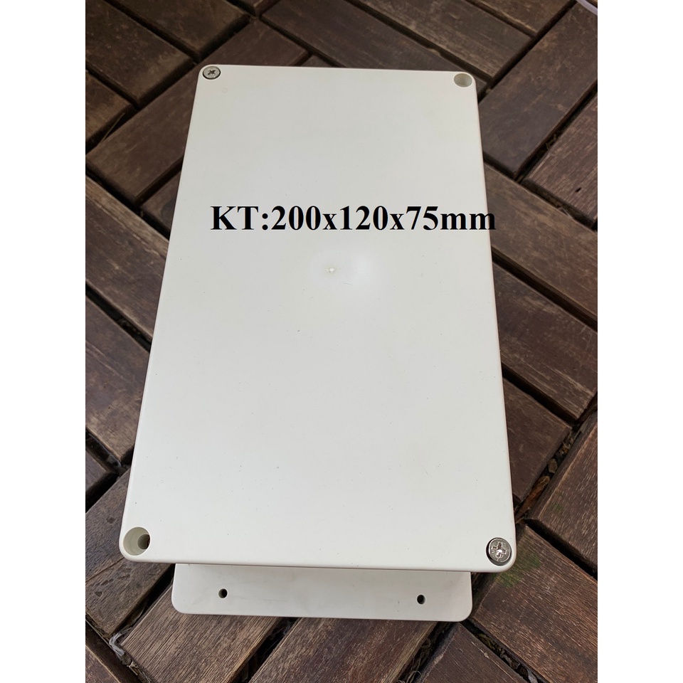 Hộp nhựa 200x120x75 mm có tai - chống nước