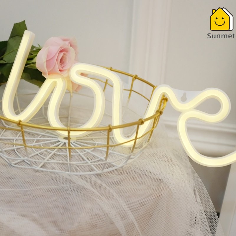 Đèn Neon Chữ L.O.V.E Trang Trí Cầu Hôn, Đám Cưới, Anni, Nhà Hàng, Homestay