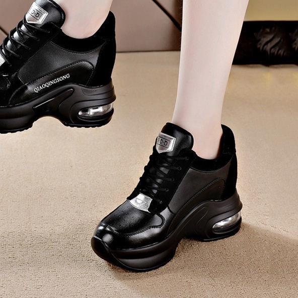 Giày thể thao đế dày tăng chiều cao thoáng khí màu đen thời trang mùa thu 2021 cho nữ