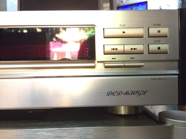 Đầu CD Denon DCD-1650GL Special Limited Edition