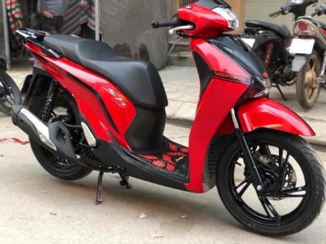 Đôi gù doghouse đỏ