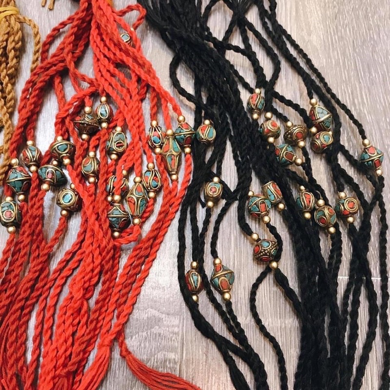 Vòng chỉ đá Tây Tạng  Mặt Random Không chọn mặt shop gửi ngẫu nhiên