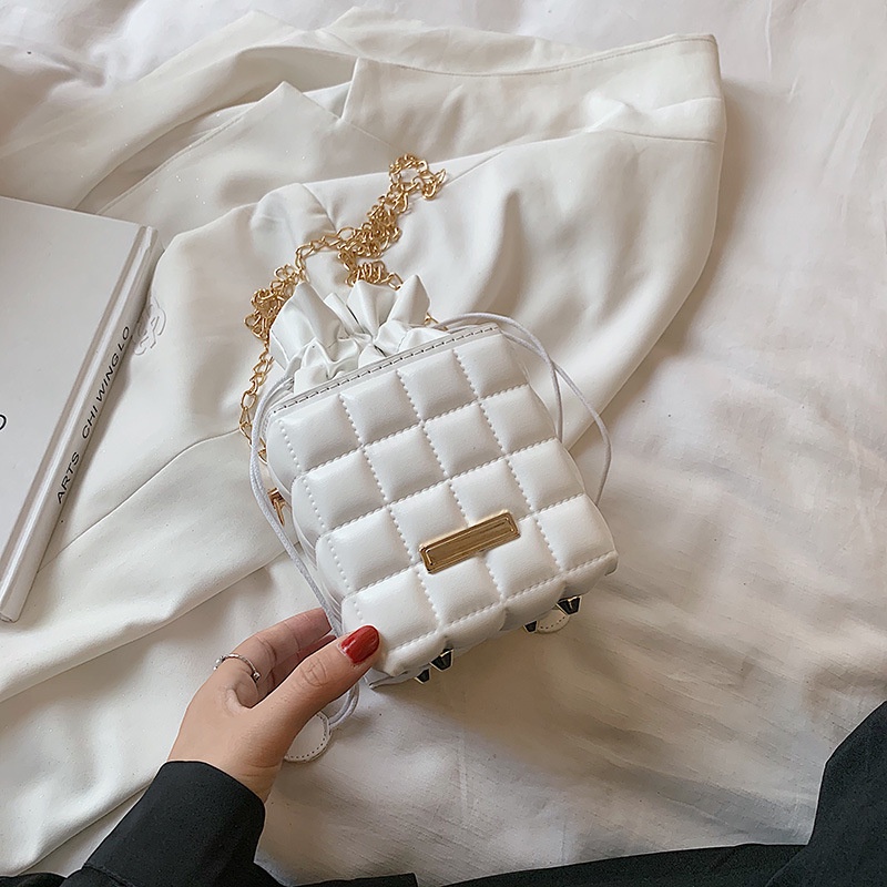 Túi đeo chéo IELGY hình vuông nhỏ thời trang đơn giản dây chuỗi xích họa tiết hình thoi dành cho nữ