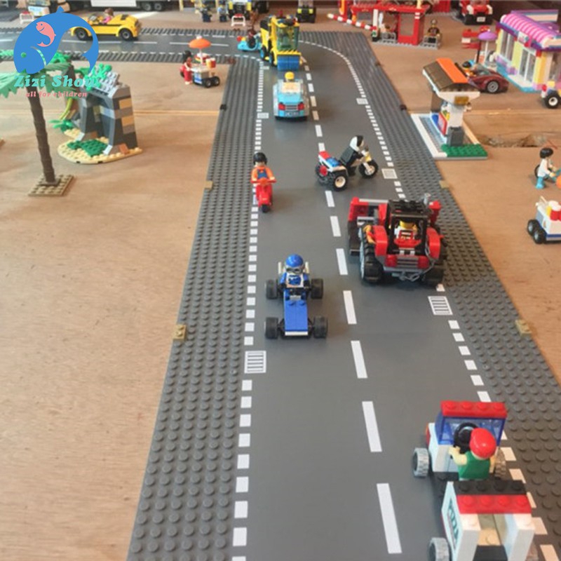 Bộ Đồ Chơi Lego Xếp Hình Đường Phố Cổ Điển Cho Bé