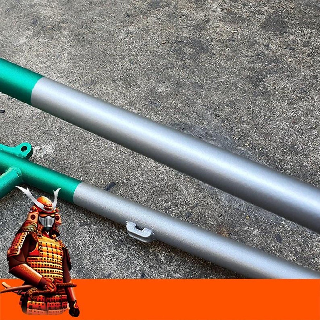 Sơn Samurai màu bạc pha lê Y155 chính hãng, sơn xịt phủ dàn áo xe máy chịu nhiệt, chống nứt nẻ, kháng xăng