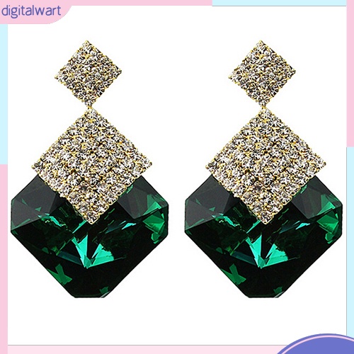 Bông tai dạng vuông đính đá độc đáo