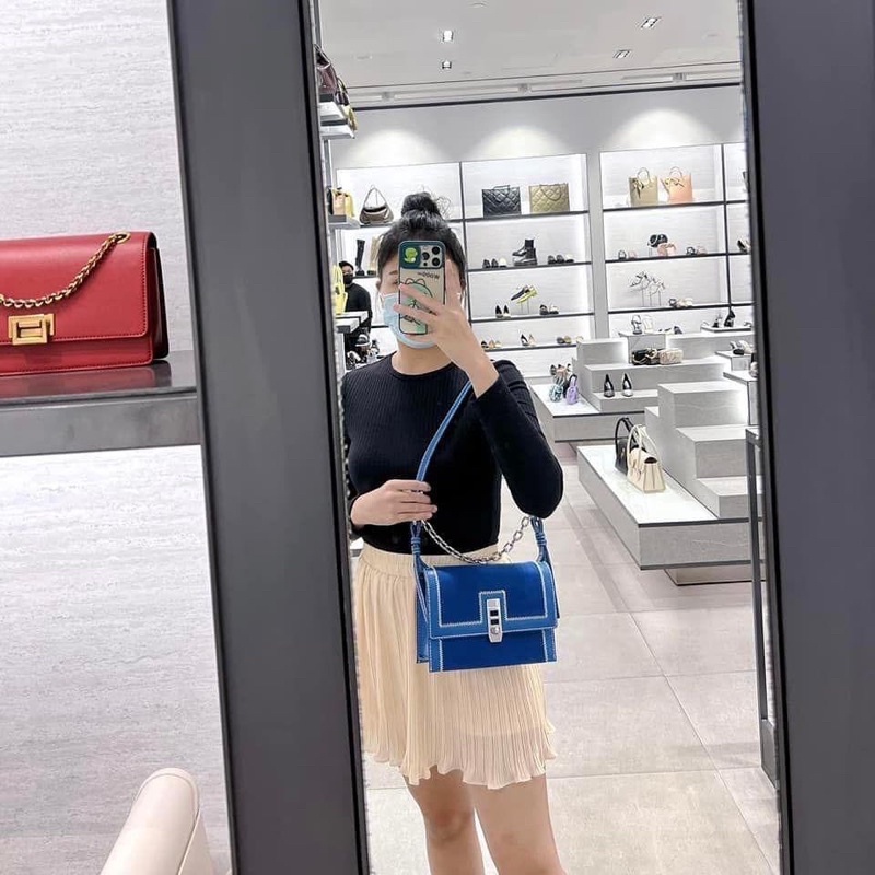 Túi vuông đeo chéo