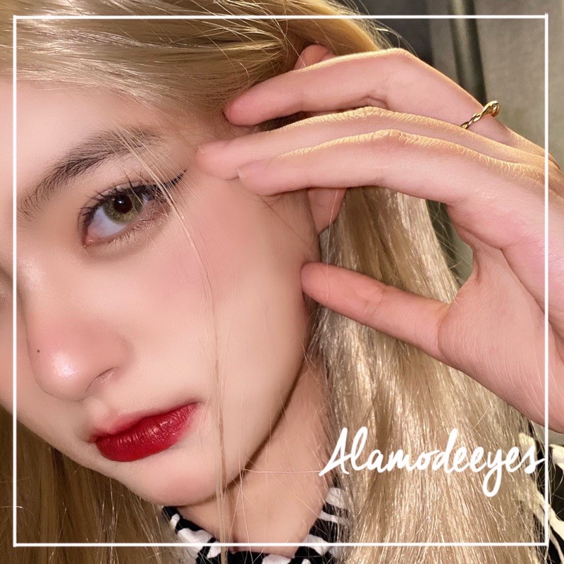 Lens nâu vân mắt tây