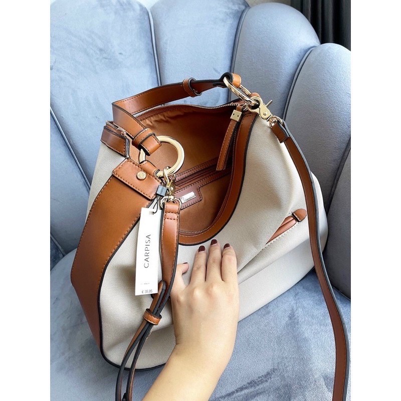 Túi form hobo bố kem viền da nâu C.a.r.p.i.s.a