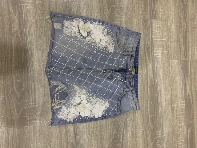 Chân váy Coco Sin X Angela Phương Trinh