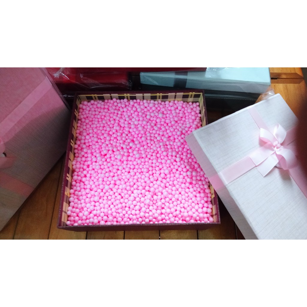 hộp quà hình vuông tặng kèm hạt xốp ❤❤( tặng xốp đầy hộp) | BigBuy360 - bigbuy360.vn