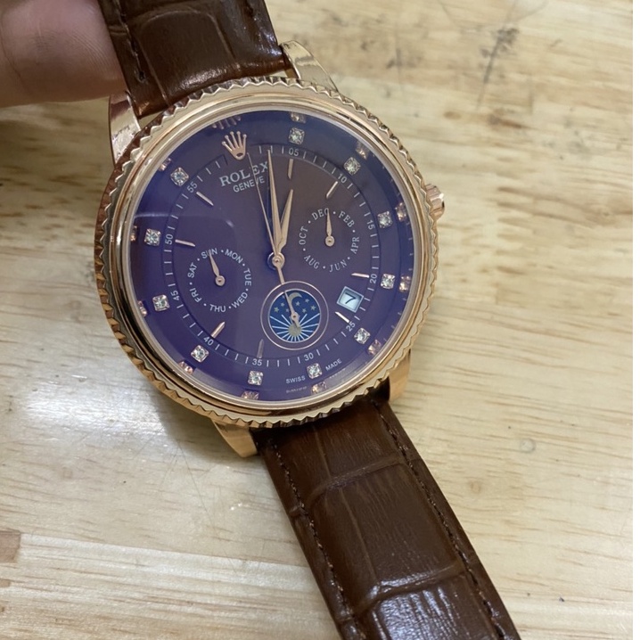 Đồng hồ Nam Rolex máy nhật, mẫu 6kim đính đá, mặt nâu cafe viền vàng, dây da [ BH 1 Năm ] lỗi 1 đổi 1 miễn phí | BigBuy360 - bigbuy360.vn