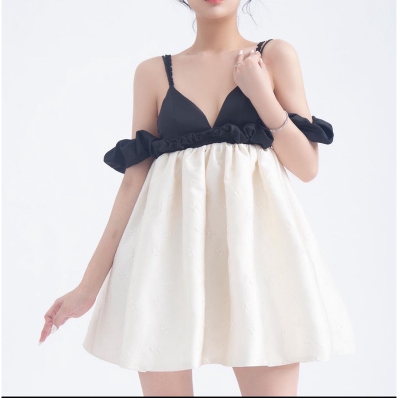 ĐẦM BRA ĐEN 2 DÂY RỚT VAI PHỐI XOÈ