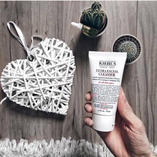 Dts1901 Kiehls - Sữa rửa mặt ultra facial cleanser
