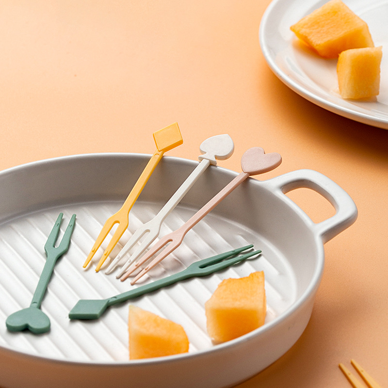 Nĩa nhỏ dùng món trang miệng/bánh và trái cây phong cách Bắc Âu sáng tạo dễ thương cho ngôi nhà