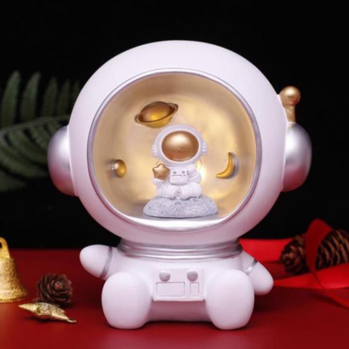 Đèn Ngủ Led Trang Trí Phi Hành Gia EMA Gối nệm cho người việt