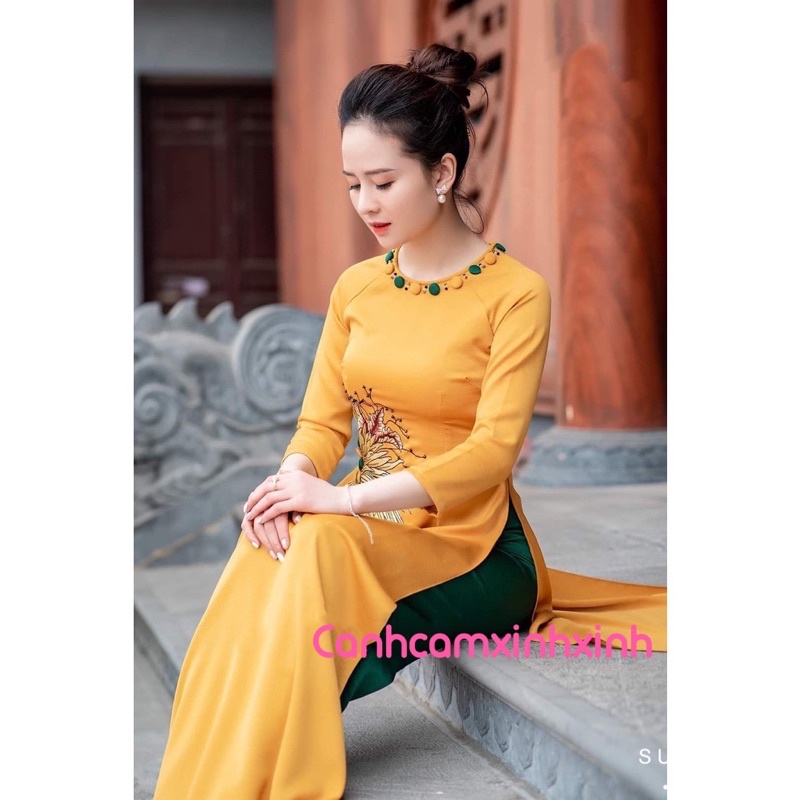 các mẫu áo dài thêu nhẹ nhàng,kèm ảnh chụp thật