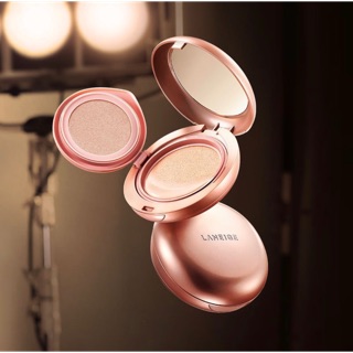 Phấn nước Cushion Laneige hai tầng Layering cover SPF 50+ PA