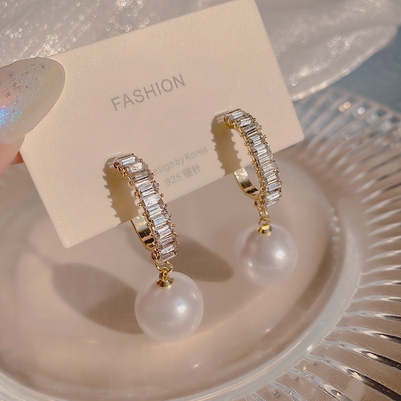 Khuyên Tai Dài Đính Kim Cương Ngọc Trai Nhân Tạo Phong Cách Hàn Quốc Mới