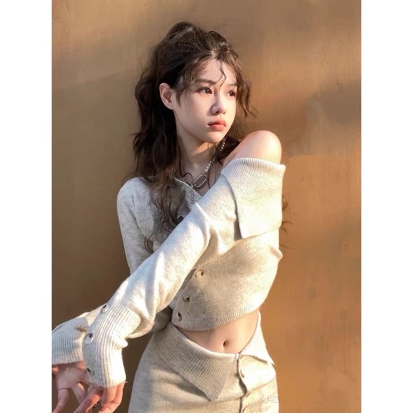 SET ÁO VÁY TRỄ VAI KHOE EO DÁNG ÔM