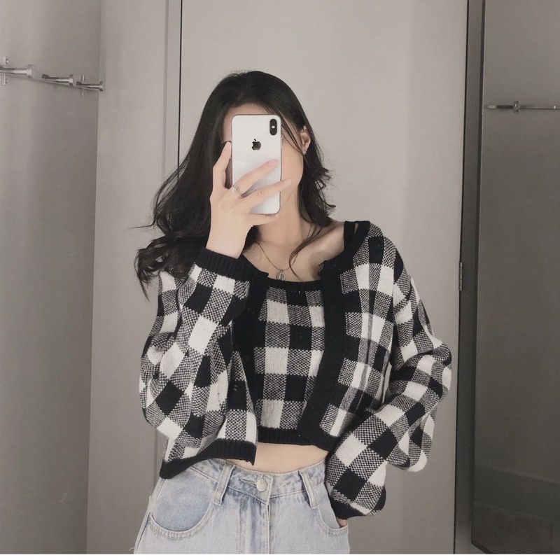 Set áo 2 dây kèm cadigan hoạ tiết kẻ caro siêu hot | BigBuy360 - bigbuy360.vn