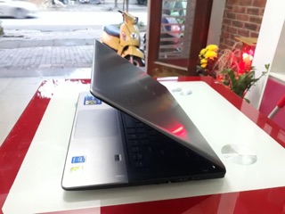 Laptop Dell Vostro V5480