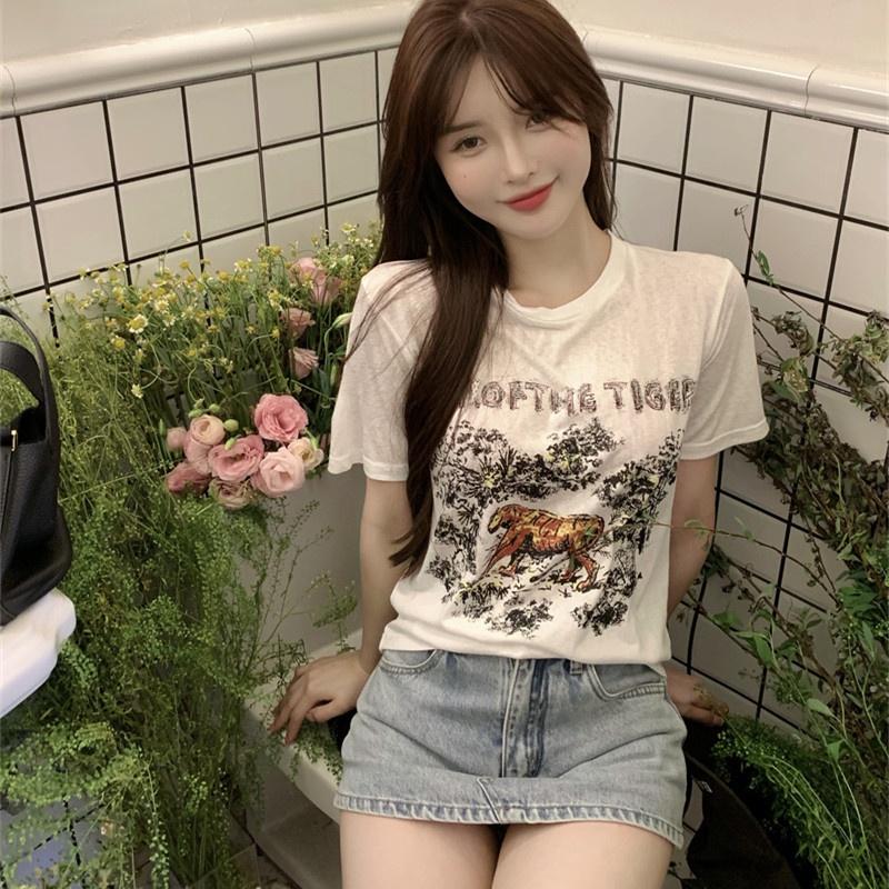 Áo Thun Tay Ngắn Màu Sắc Đơn Giản Cho Nữ