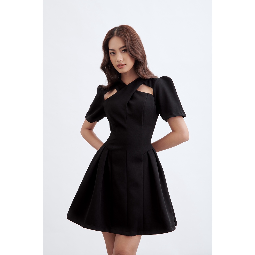 [HOẢ TỐC] Đầm CutOut Ngực Dáng Xòe Màu Đen HOO DESIGN | BigBuy360 - bigbuy360.vn