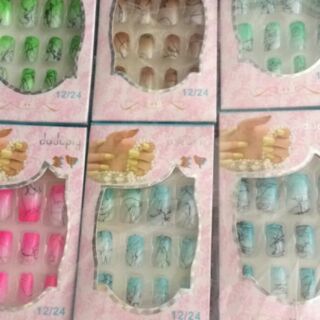 Combo 10 hộp Móng tay có sẵn keo