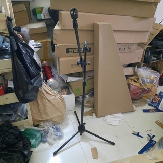 chân micrô,Chân micro đứng Proessional Microphone Stand