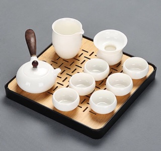 Bộ ấm chén trà Gốm trắng Đức Hoa