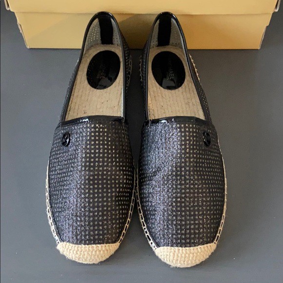 [CLEARANCE size 5] Giày Michael Kors Slip on Kendrick