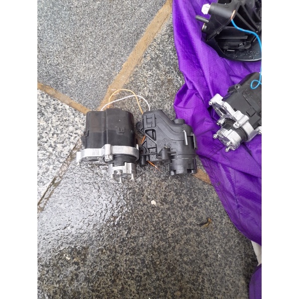 Xương nhôm và mô tơ Toyota nhật lắp cho Mazda