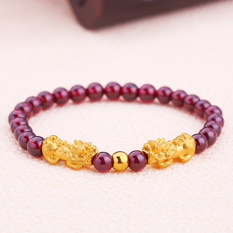 Vòng Tay Hạt Đá Pixiu Đỏ May Mắn Phong Thủy Pi Xiu Dành Cho Nam Và Nữ