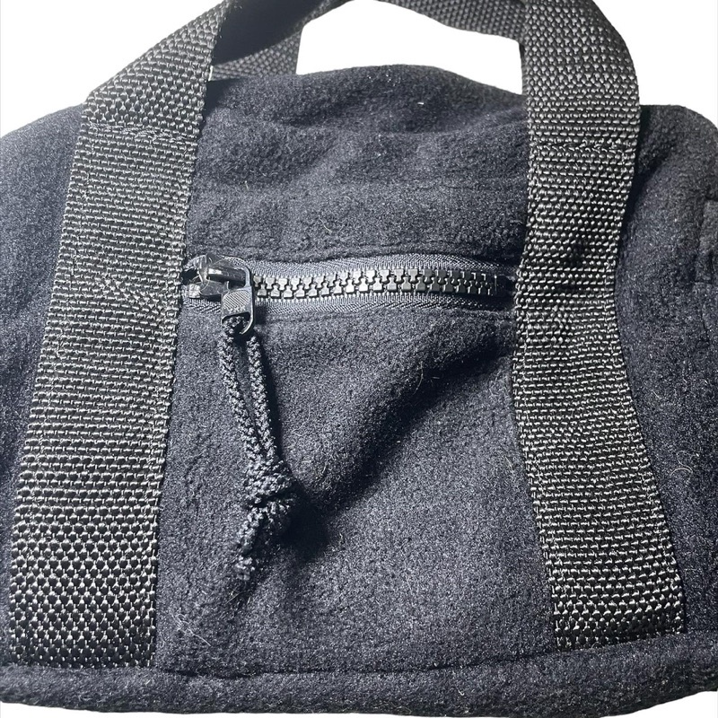 Túi xách tay màu đen