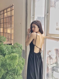 ĐẦM XẺ ĐEN ĐAN DÂY LƯNG SEXY