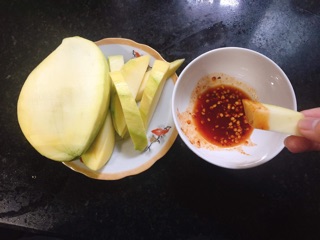 Nước chấm thần thánh