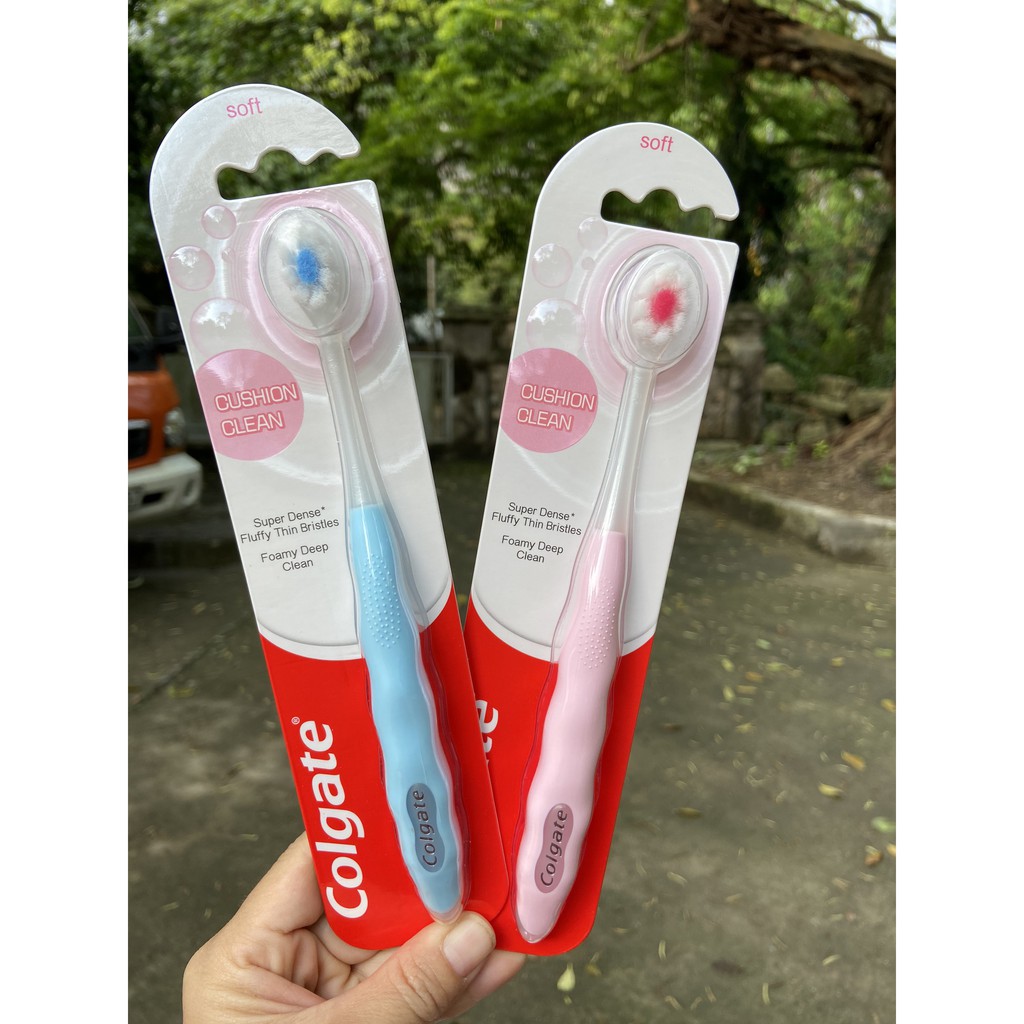 BÀN CHẢI ĐÁNH RĂNG COLGATE CUSHION CLEAN CÔNG NGHỆ TẠO BỌT KEM SIÊU MỊN