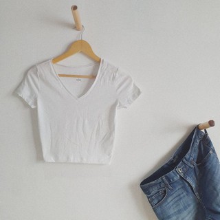 Áo Croptop cổ tim - Chất liệu cotton co giãn