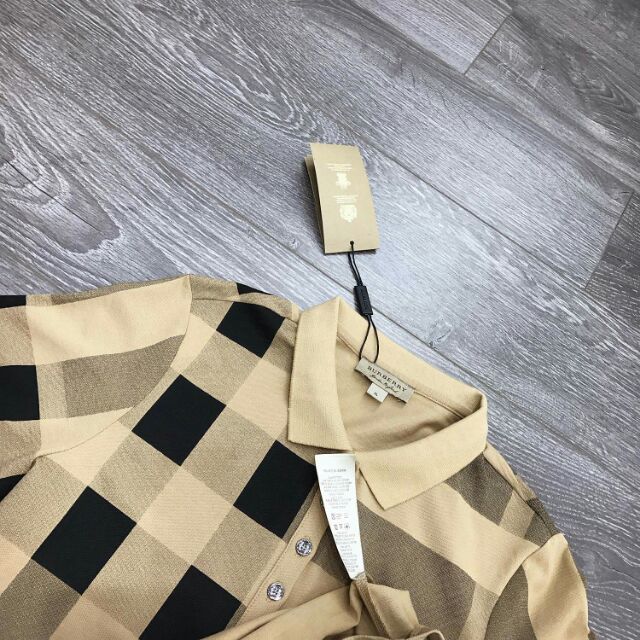 Áo Buberry Vàng