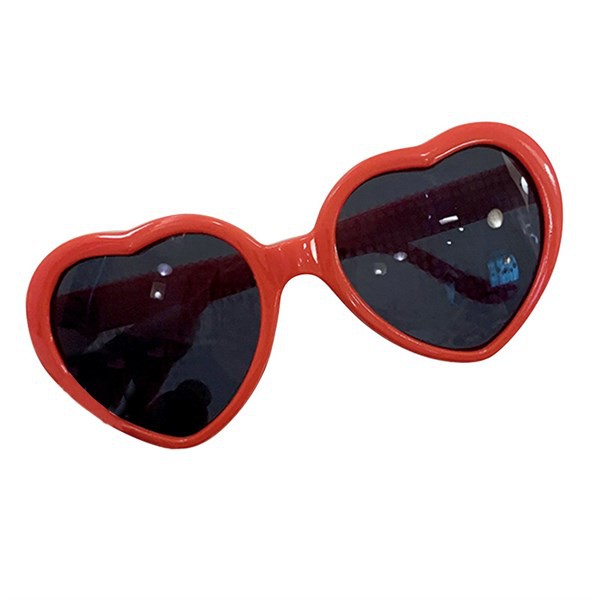 Kính mát hình trái tim gọng dày dễ thương | BigBuy360 - bigbuy360.vn